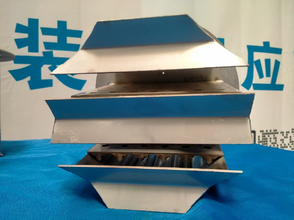 槽盘式液体分布器工作原理解析